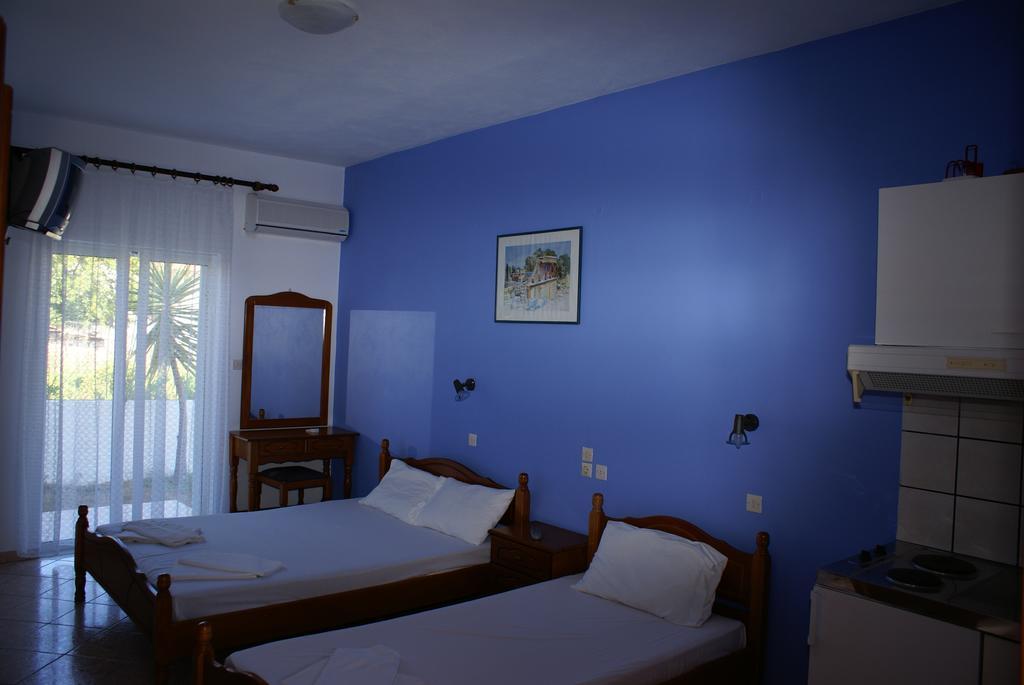 Andrianna Apartments Ammoudia Room photo